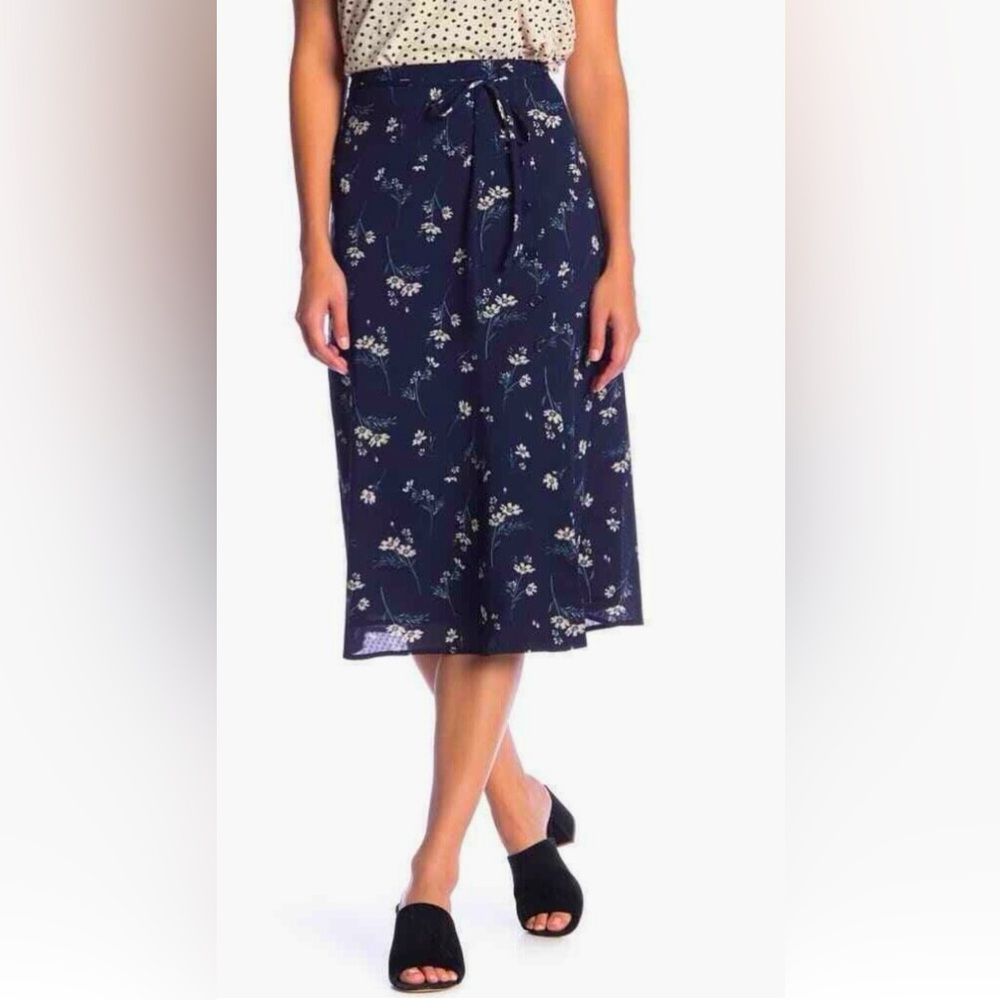 Elodie Midnight Blue Floral A-Line Skirt
